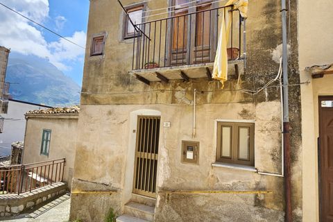 Landsbyhus i Collesano, Palermo, Collesano - € 35.000 | Ref: 10636 - foto 1